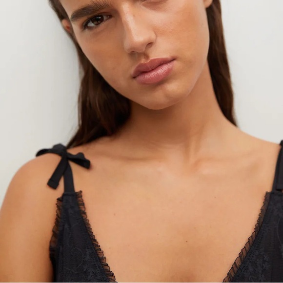 MANGO NWT Black Lace Bodysuit Size Medium - Picture 4 of 9